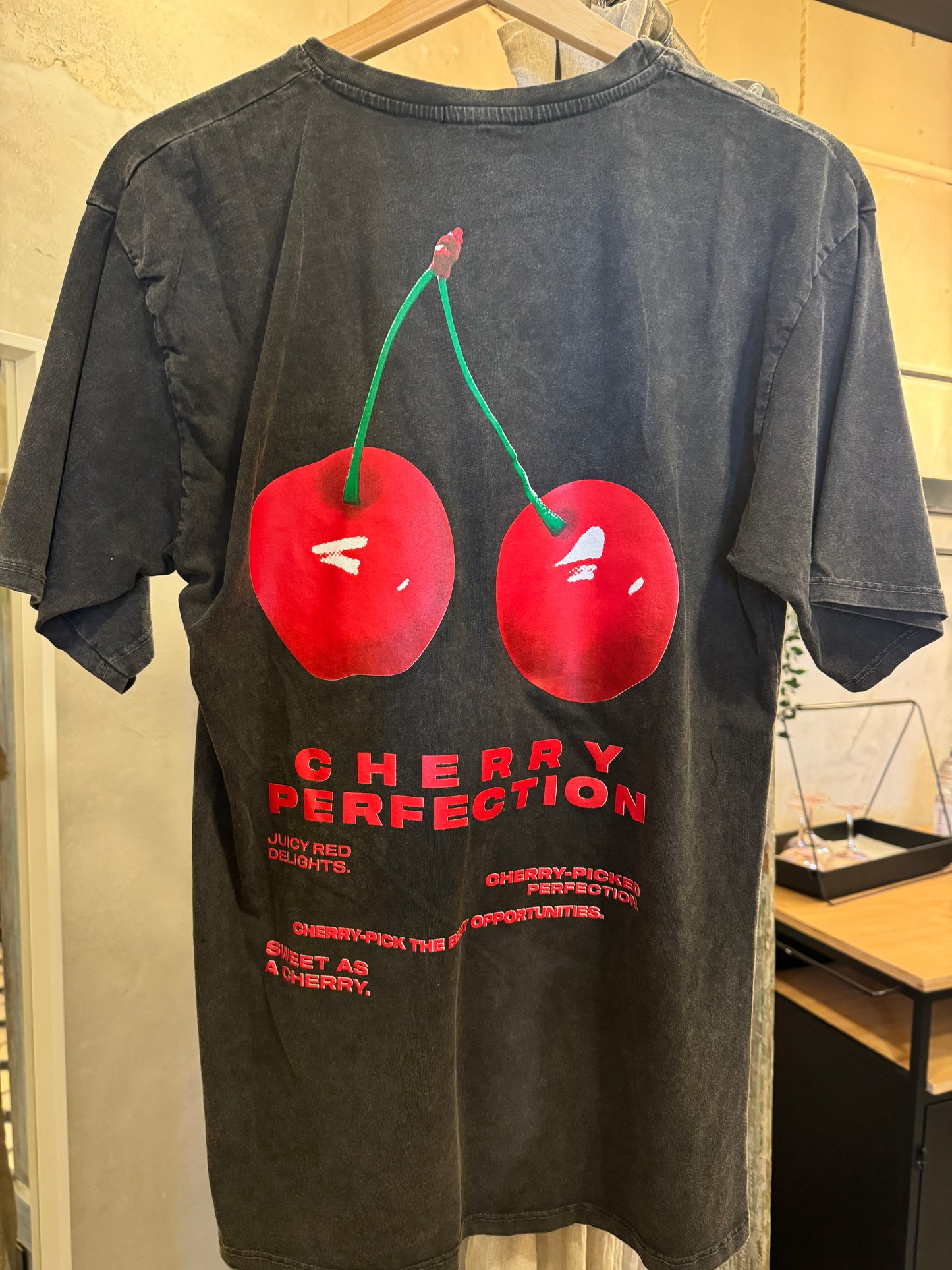 T Shirt Cherry