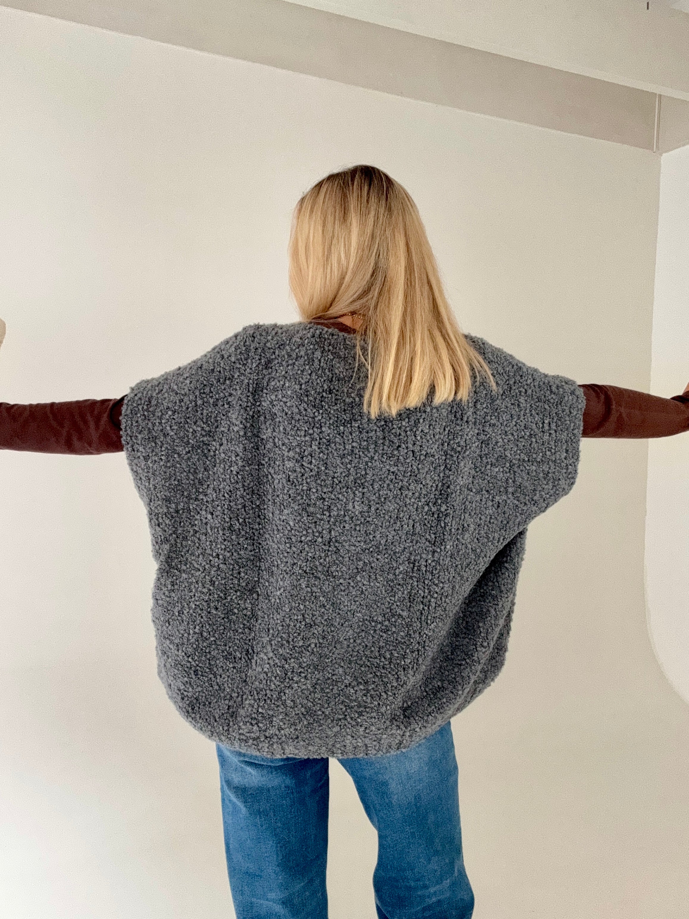Damen Strickweste Grau und Beige