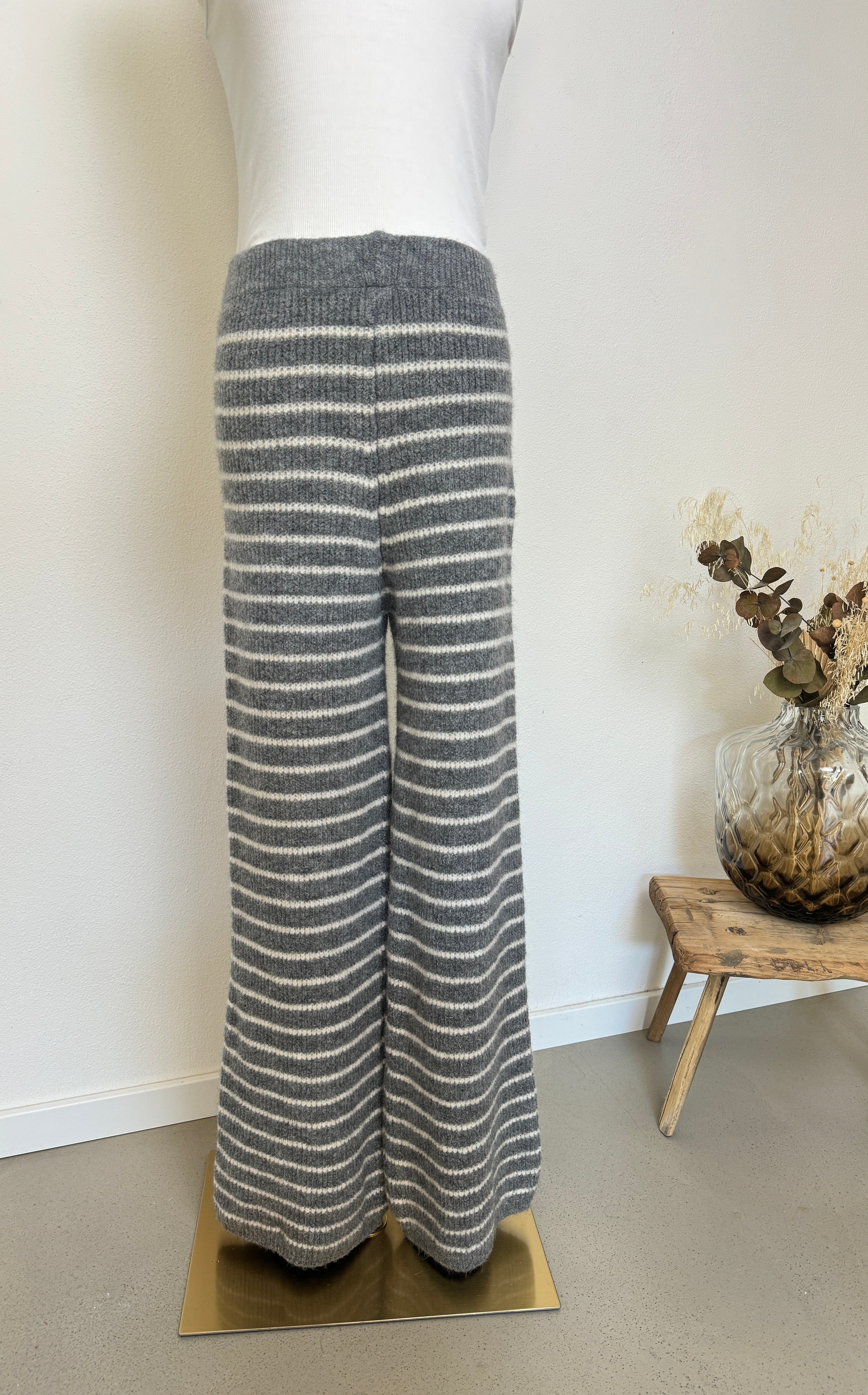 Strickhose in 3 Farben erhältlich