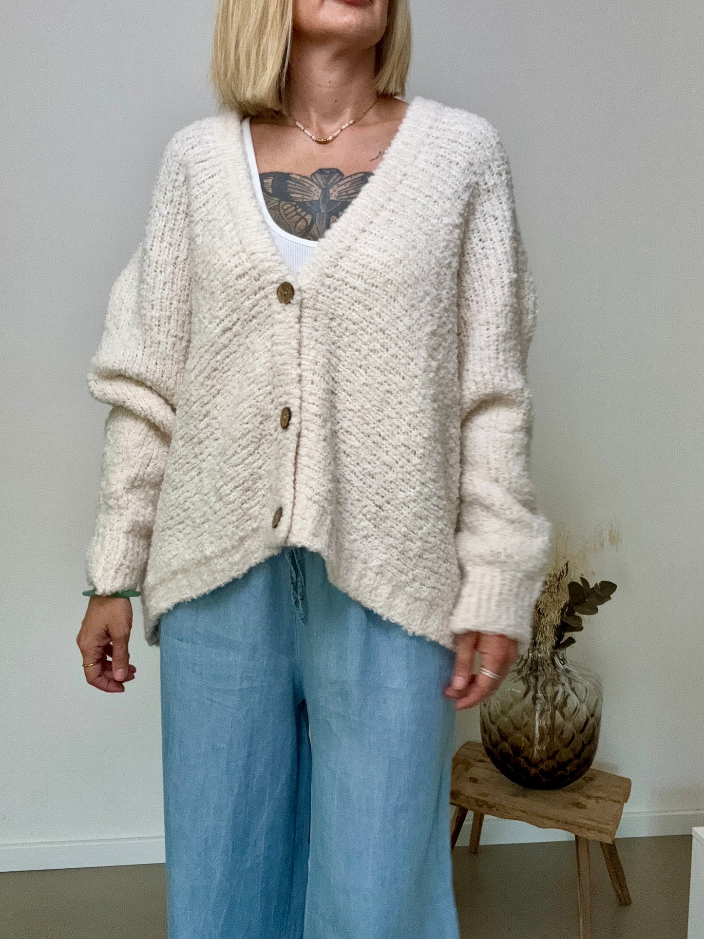 Strickjacke Oversize V Ausschnitt