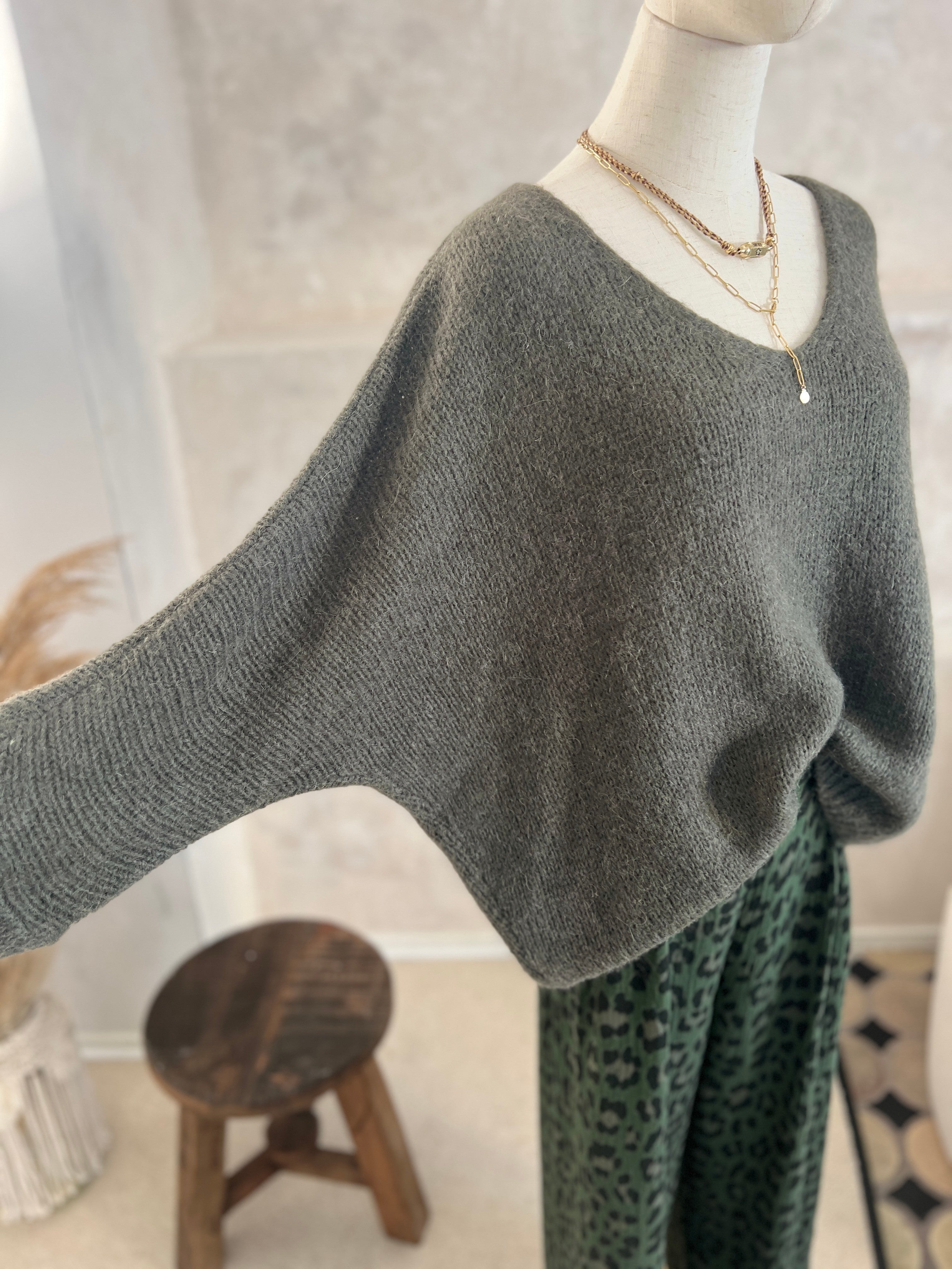 Strickpullover mit V Ausschnitt an