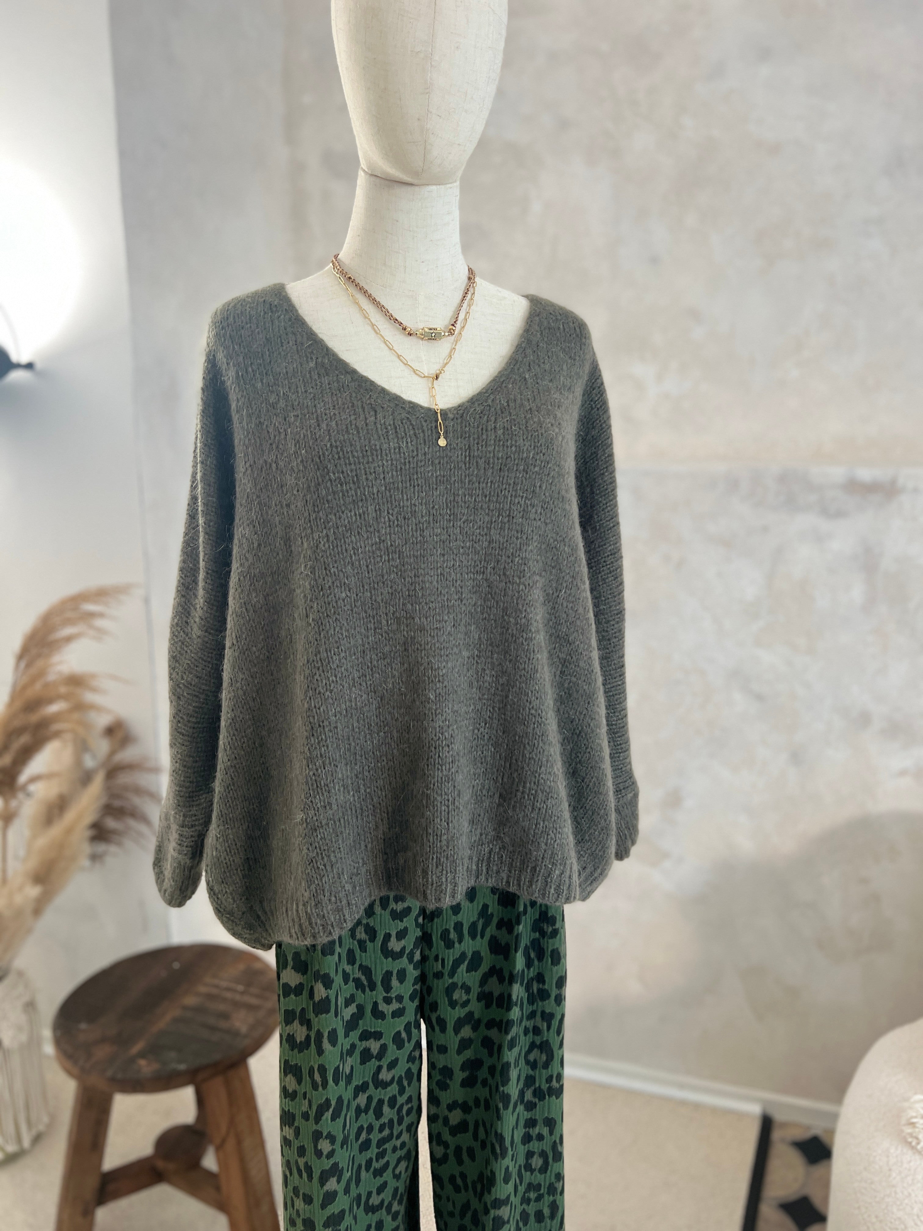 Strickpullover mit V Ausschnitt an