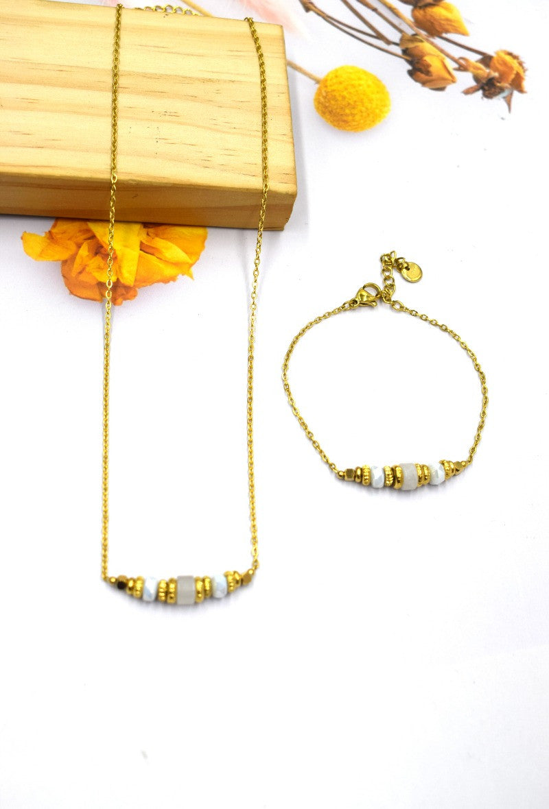 Kette Gold mit weißen Steinen