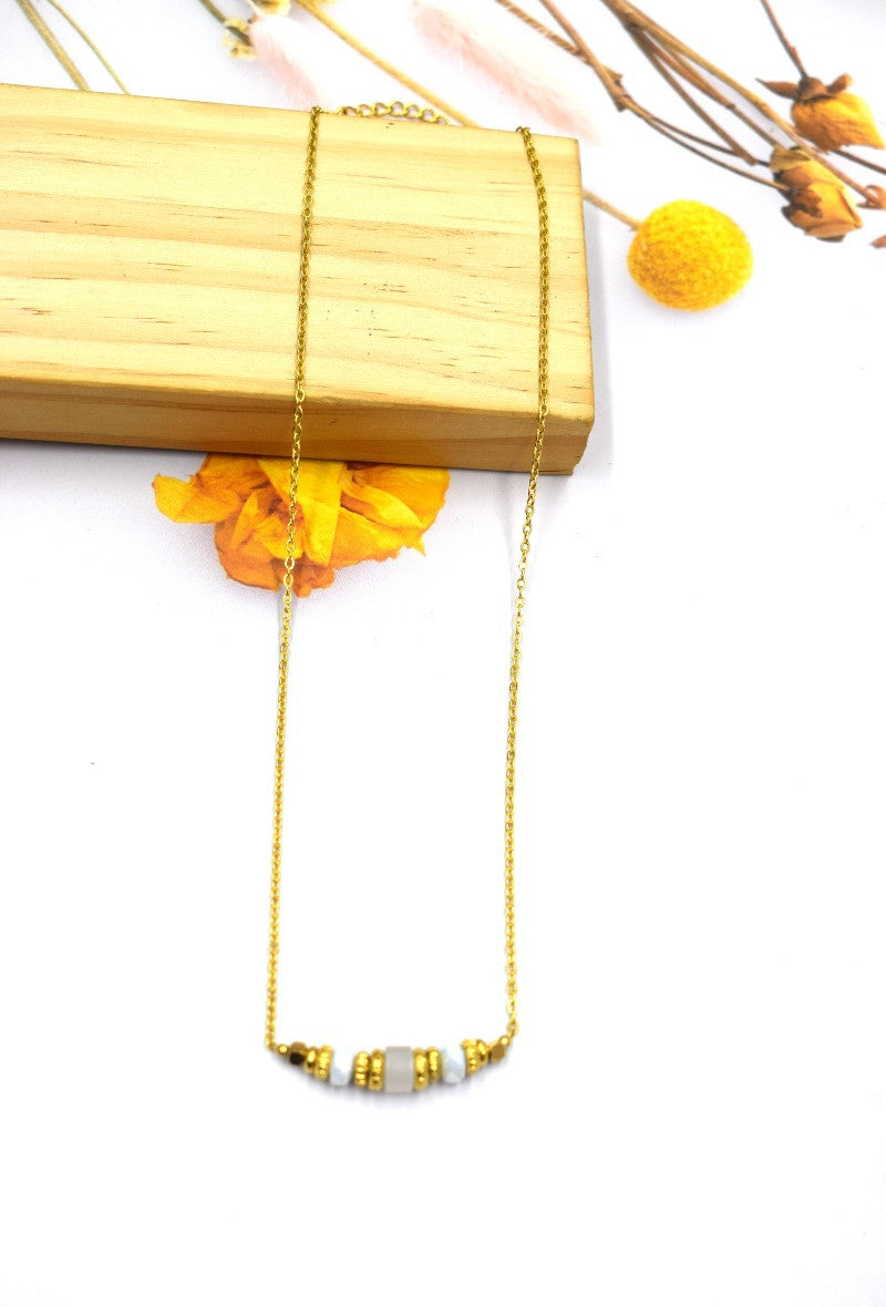 Kette Gold mit weißen Steinen